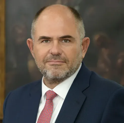 Sergiu Oprescu - Covered Bond and Mortgage Council