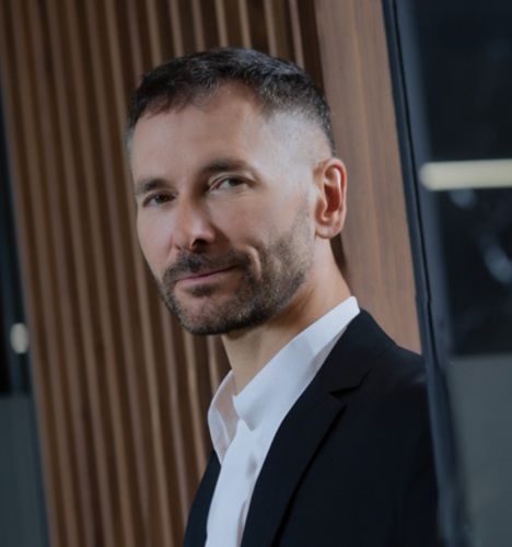 Tomasz Czechowicz - MCI Capital