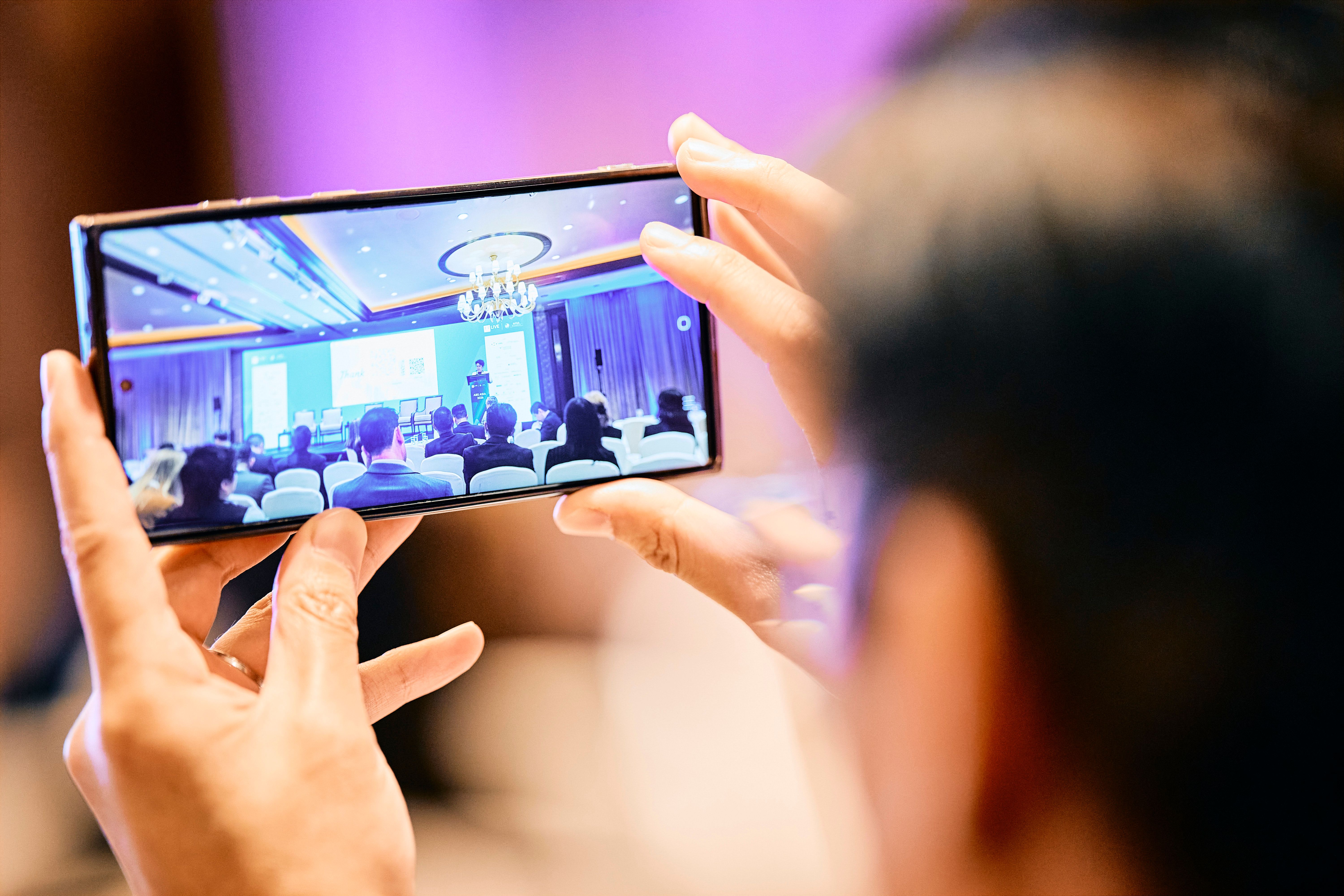 SHOWCASE YOUR EXPERTISE