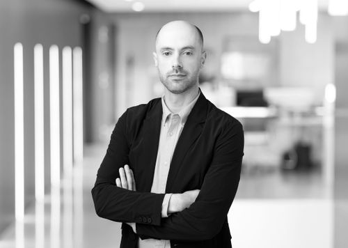 Gabriel Weiner - Akin