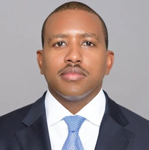 Erick May