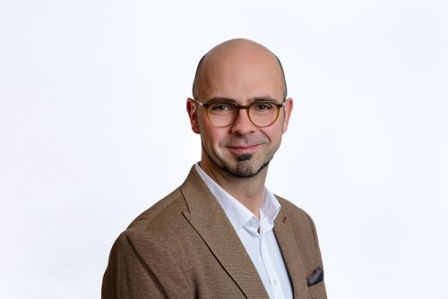 Carsten Schneider - CyrusOne