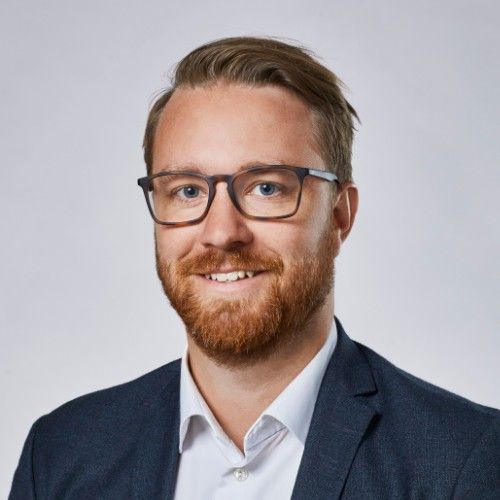 Speaker profile image for Dennis Peters