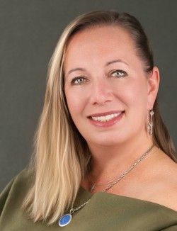 Speaker profile image for Alison Marlow Reese