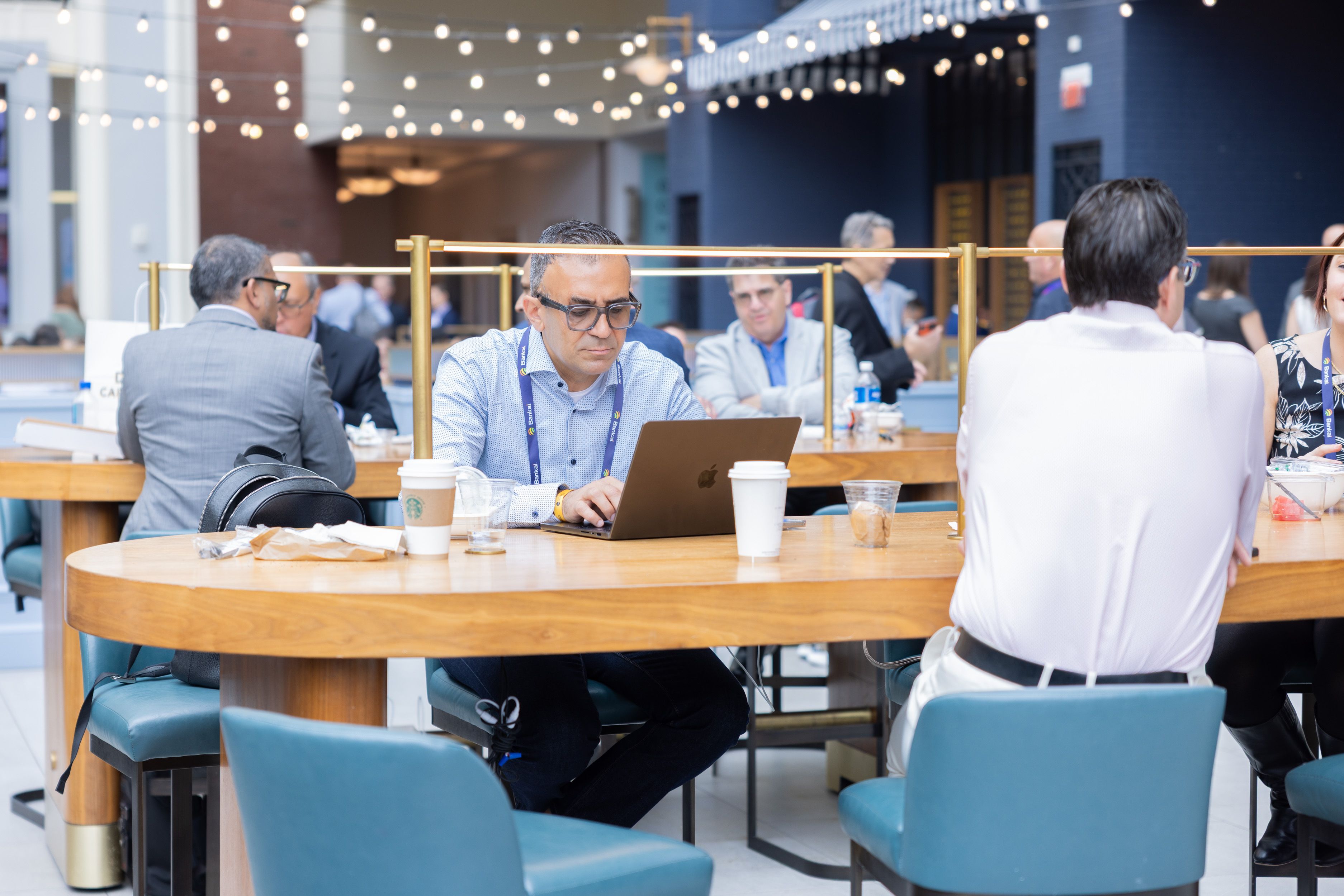 techoraco Connection Zone