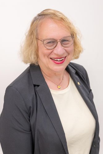 Joanne Woytek