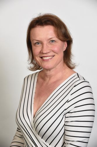 Dr Dorota Iskra