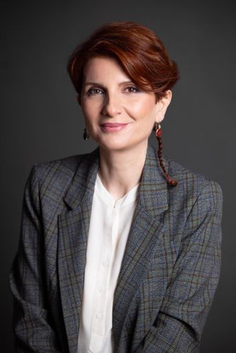 Ana Nakashidze - AZERTELECOM