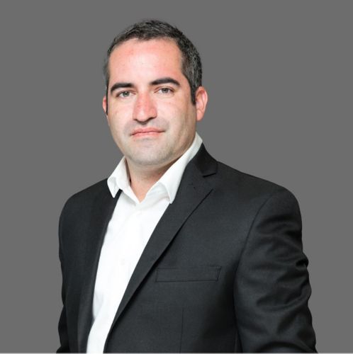 Speaker profile image for Carlos Cutting