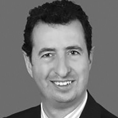 Headshot of Ricardo Lizarralde