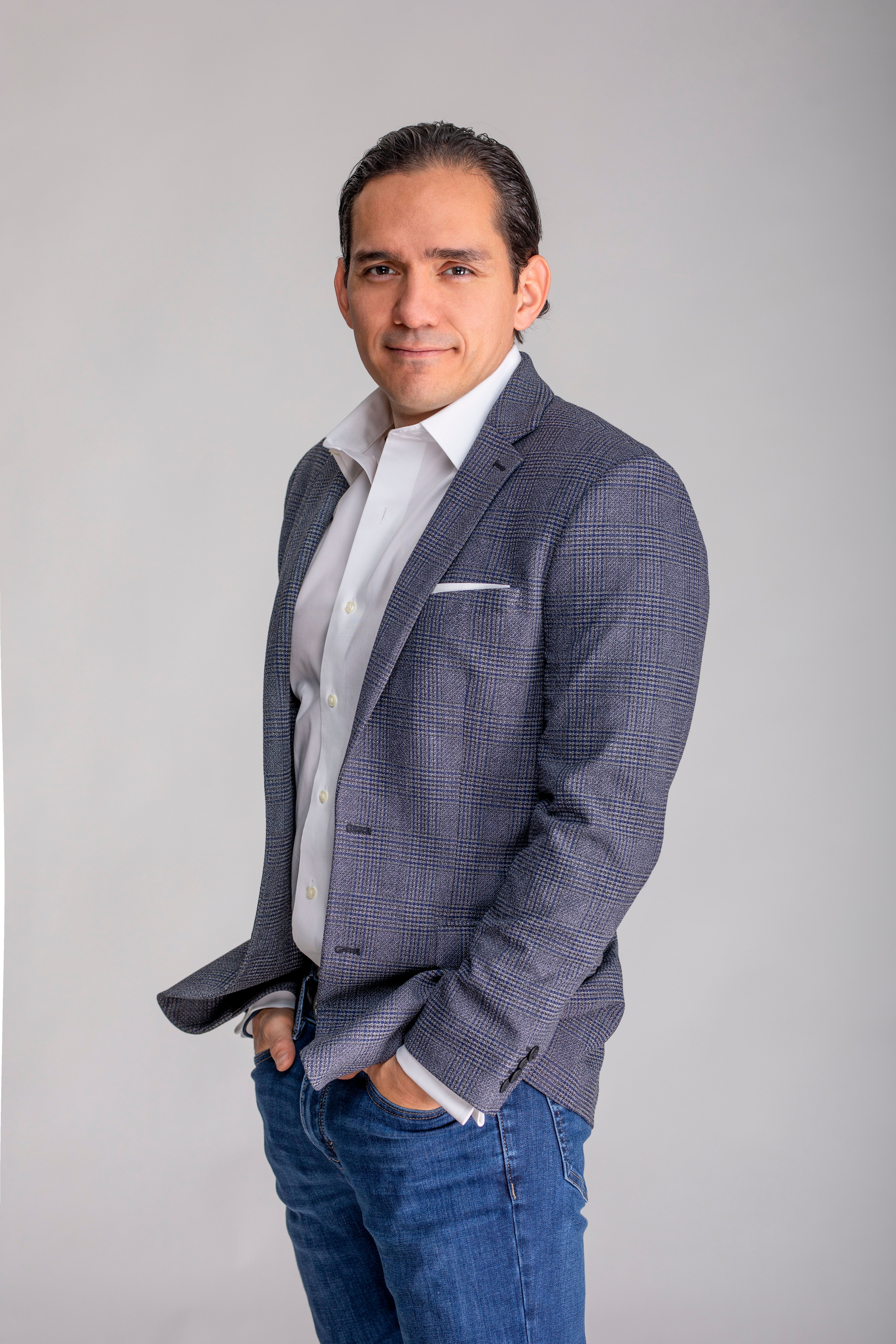 Speaker image for Alejandro Rios