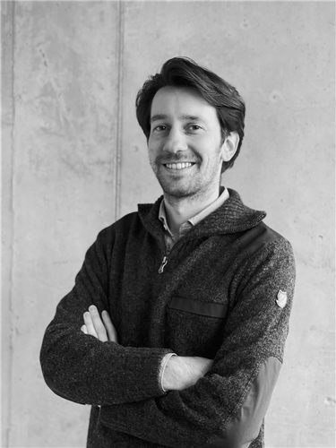 Lorenzo Fossati - Seven Senders