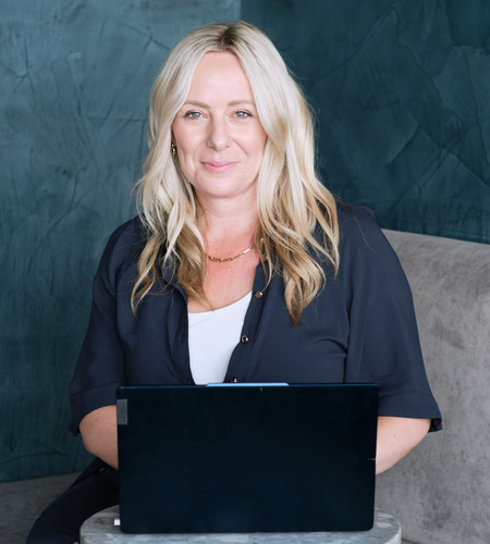 Lucy Pitcher - LogisticsWomen.com