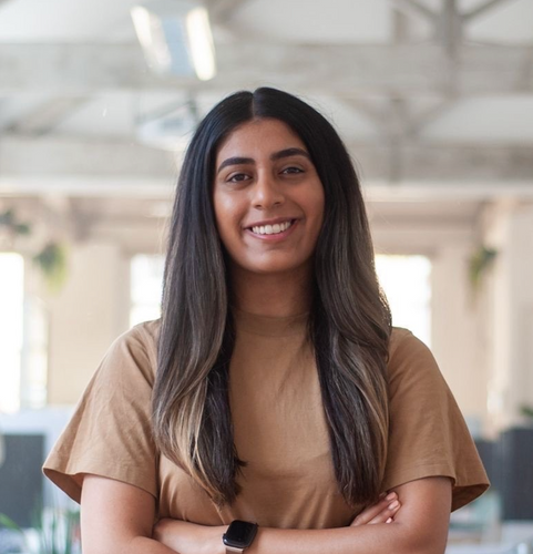 Murvah Iqbal - Hived