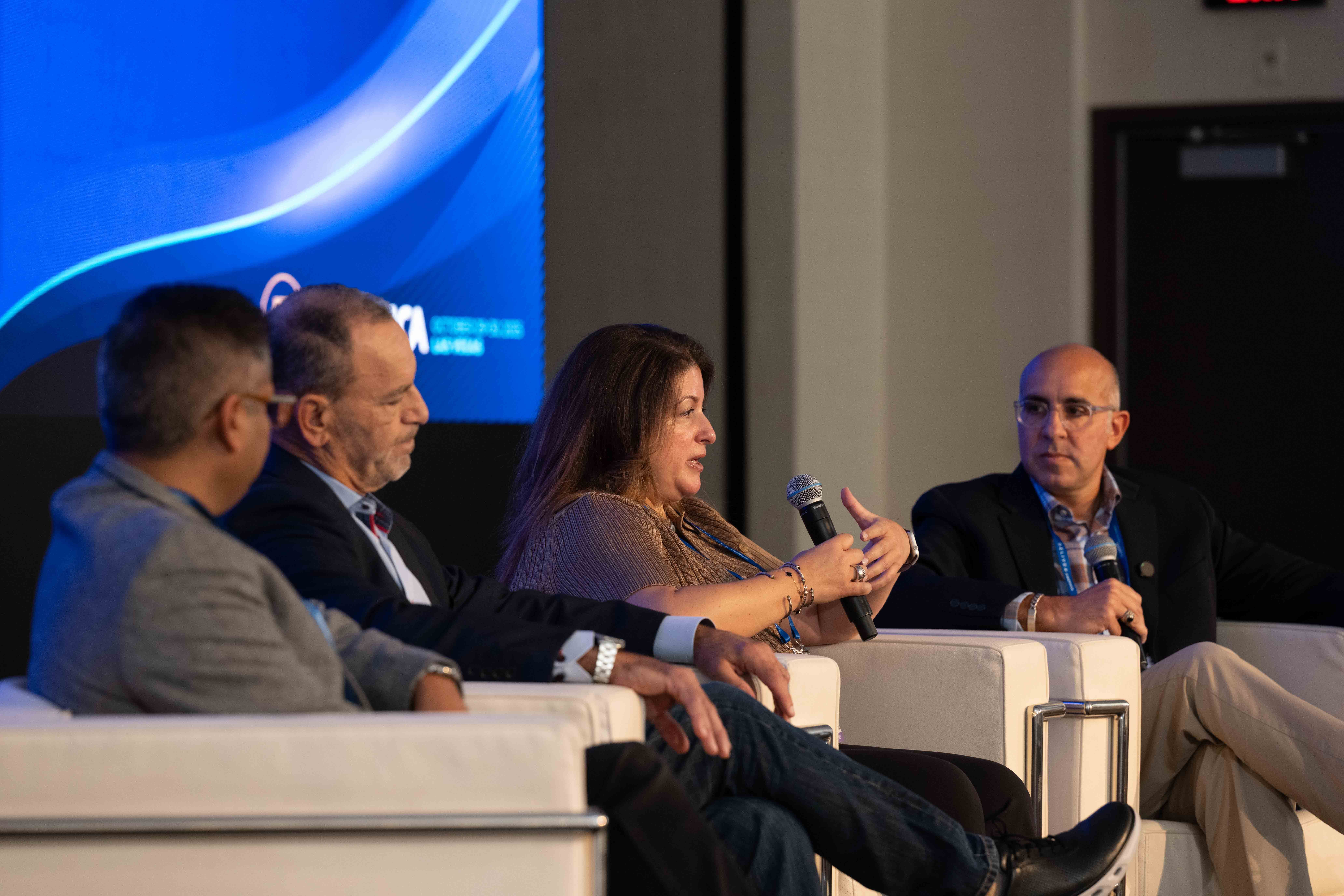 PRESENT AND CONTRIBUTE TO THE CONFERENCE