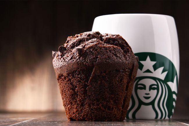 Starbucks seeking more one-handed food innovation