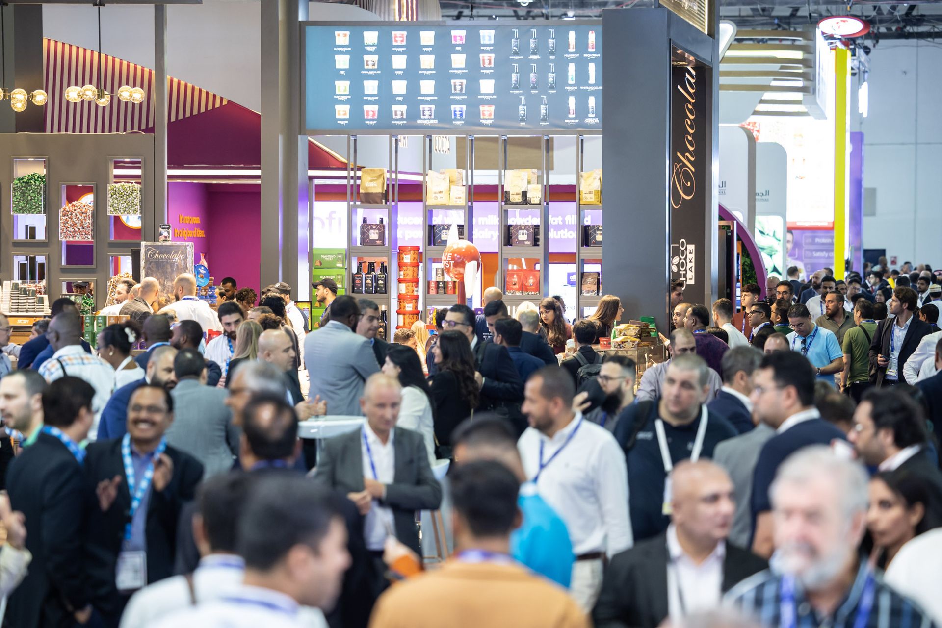 Gulfood Manufacturing crowd