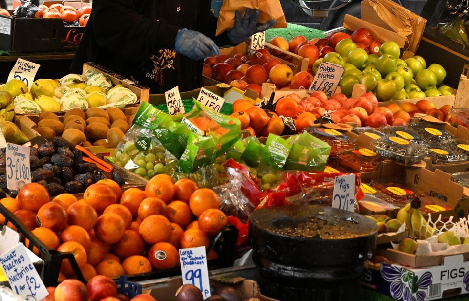 World food prices fall for 12th month running in March - FAO