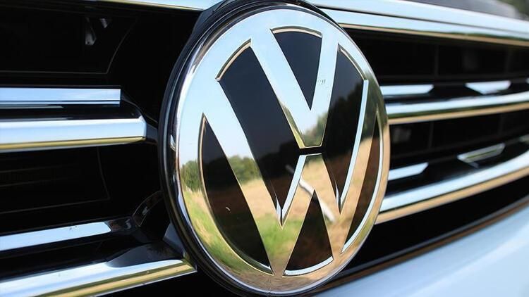 Volkswagen closes $2.6 billion investment in self-driving startup Argo AI