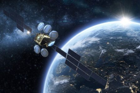 Eutelsat and OneWeb sign global distribution deal