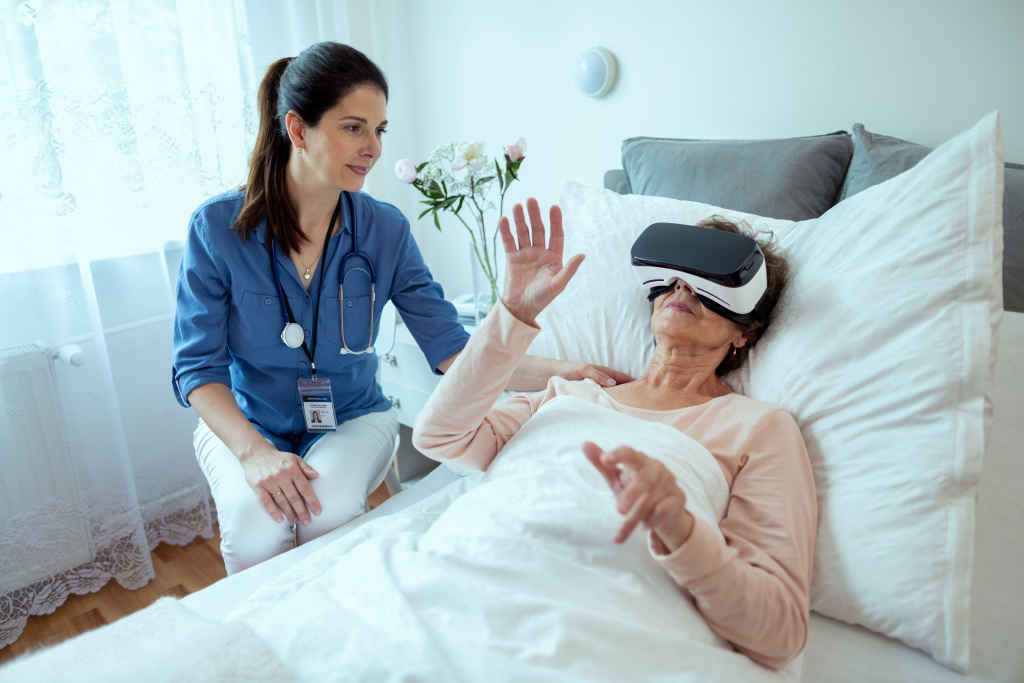 Study shows VR offers pain relief in cancer trial