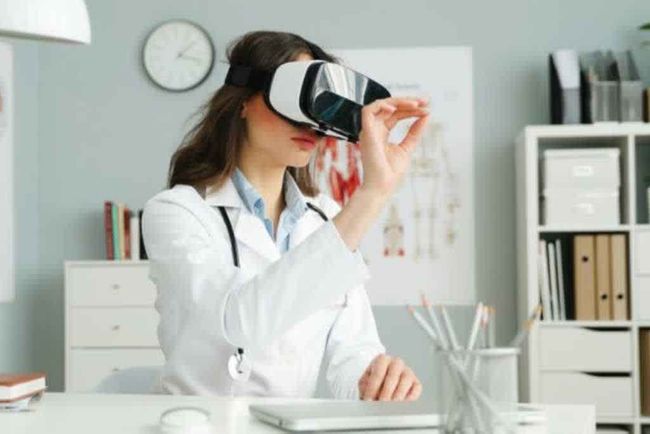 Virtual Reality headsets may reveal preclinical Alzheimer’s Disease