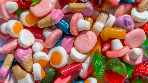 ‘Lipstick Effect’ Fuels Surge in Premium Snacks for Younger Shoppers