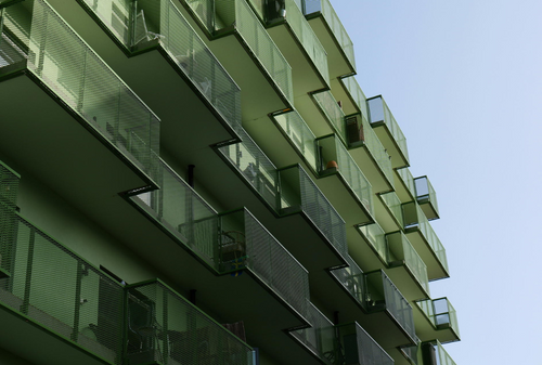 HOW INNOVATIVE SMART MATERIALS MAKE IT OUT OF THE LAB AND INTO OUR CITIES