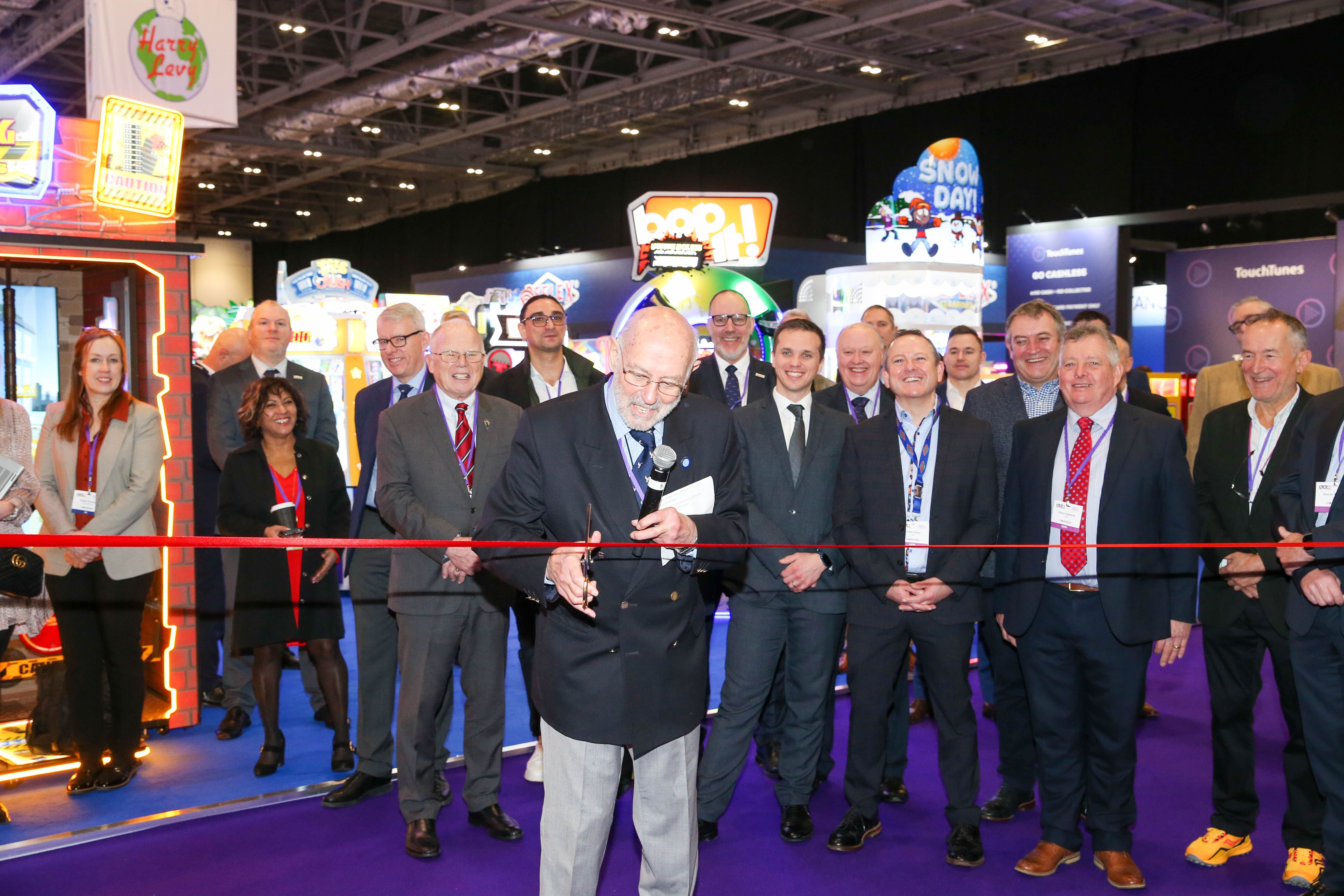 VIP delegation opens an EAG ‘full of opportunities’