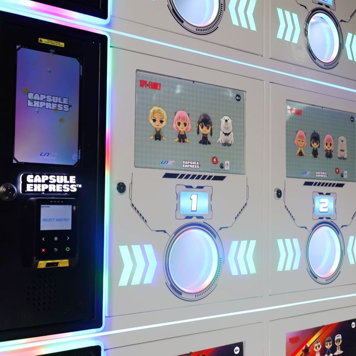 Capsule Express Mini - Vending Wall!