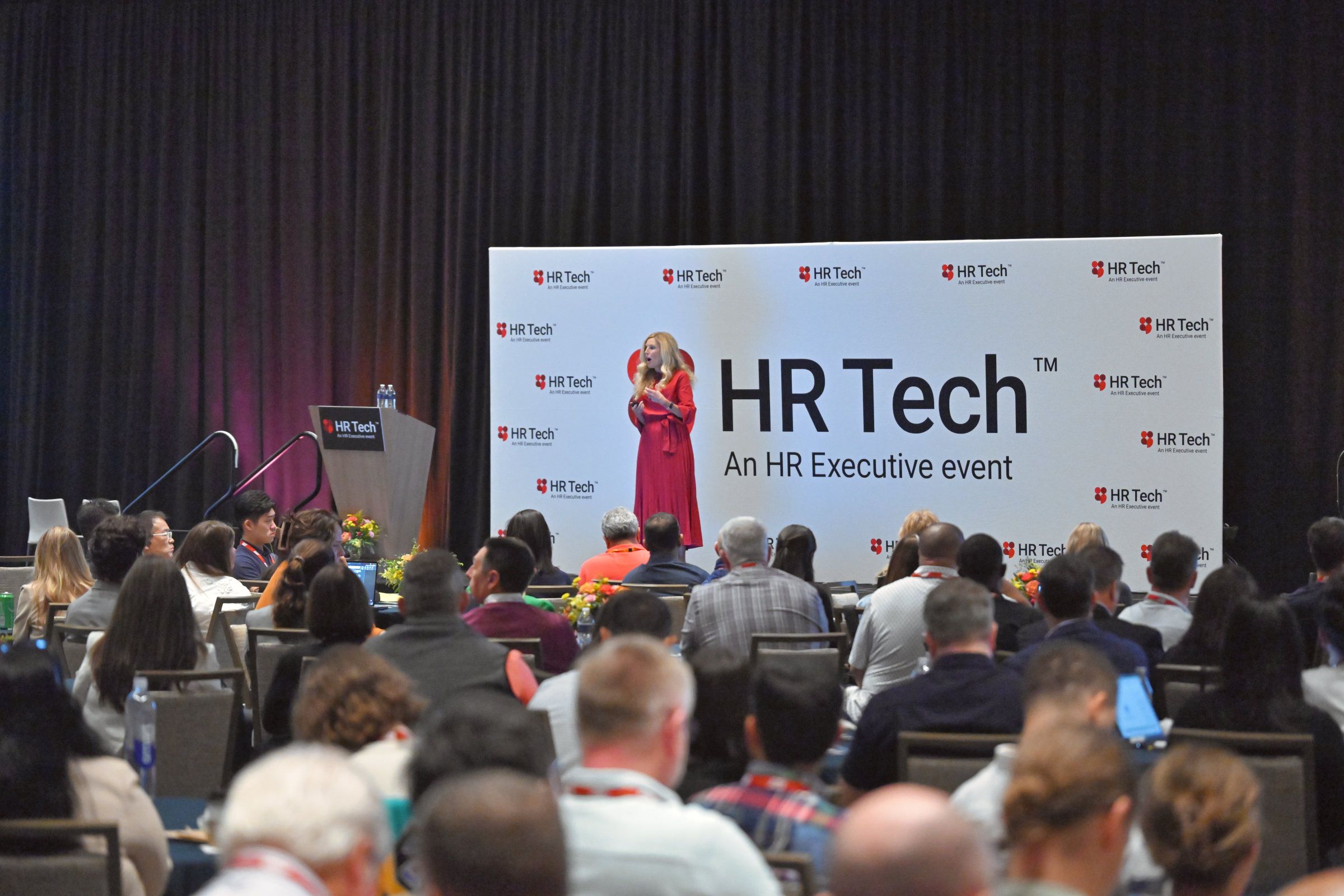 HR 2030 — The New Operating Model for an AI-Enabled HR Function