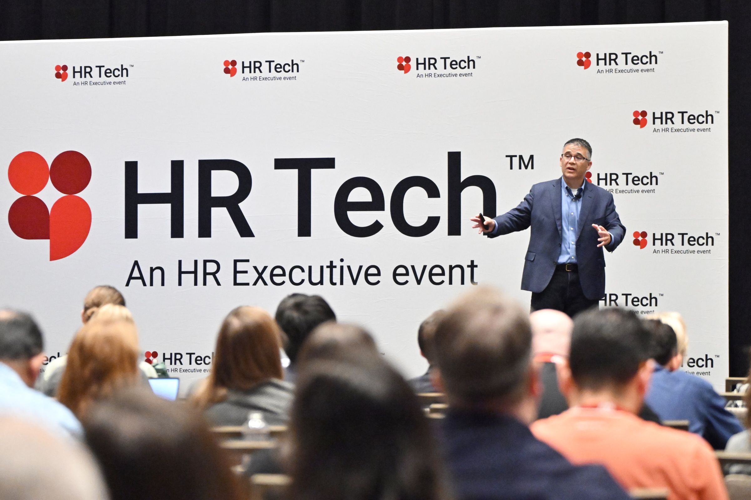 A New Operating Model for Work: How HR Can Orchestrate People, AI Agents, and Outcomes