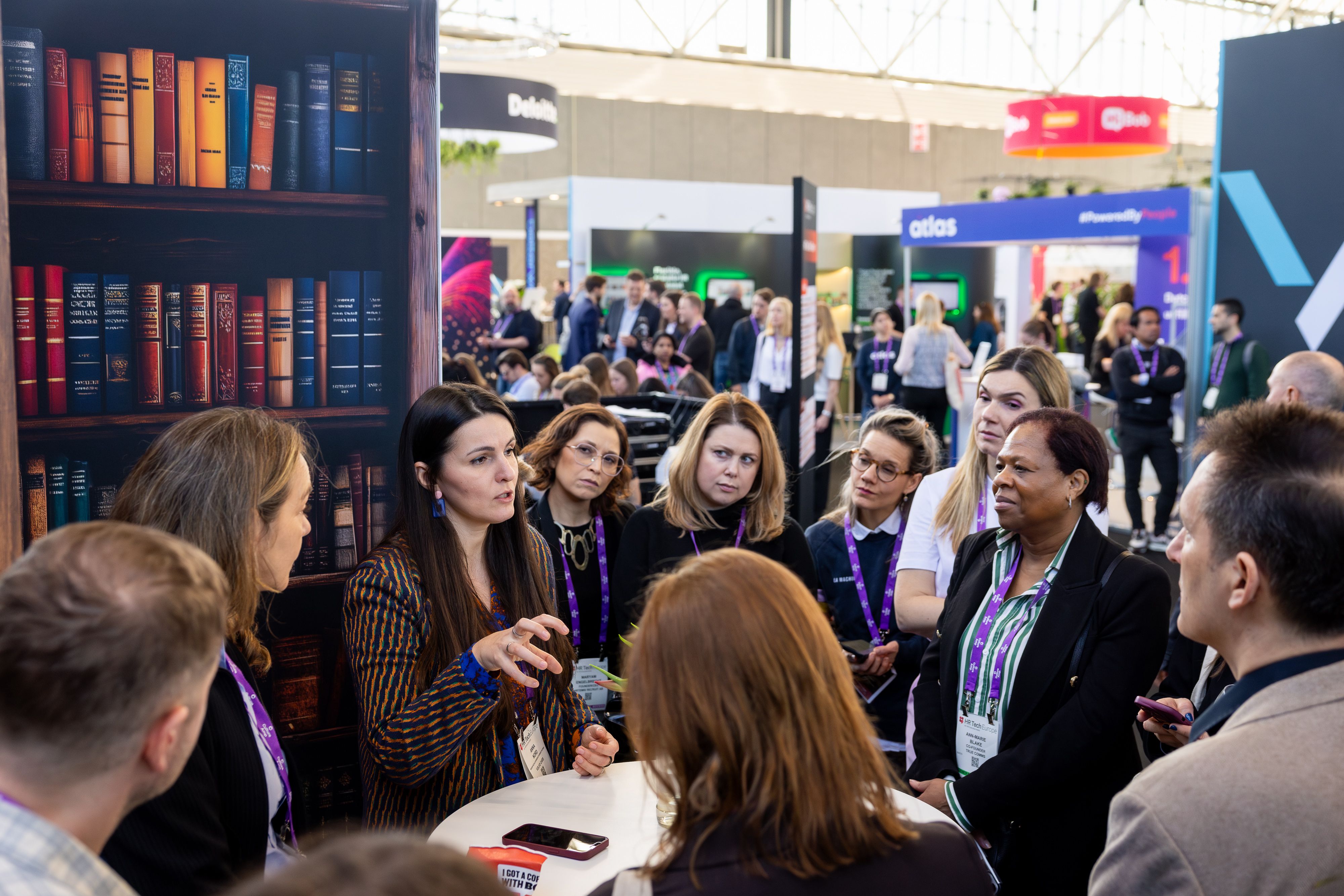 Connect with some of the brightest minds in HR at Ask The Experts