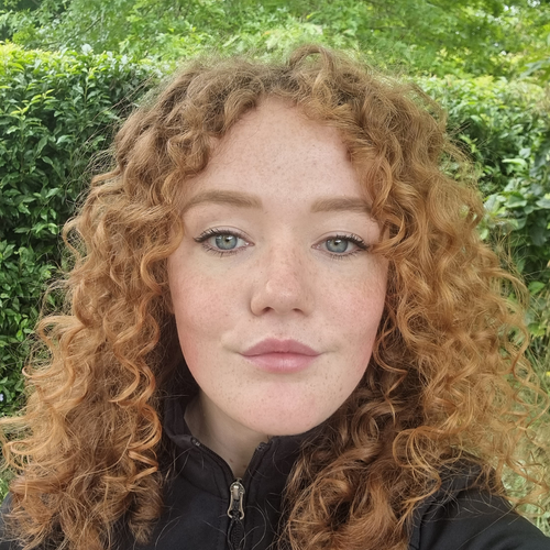 Anna Mcloughlin - Landscaper