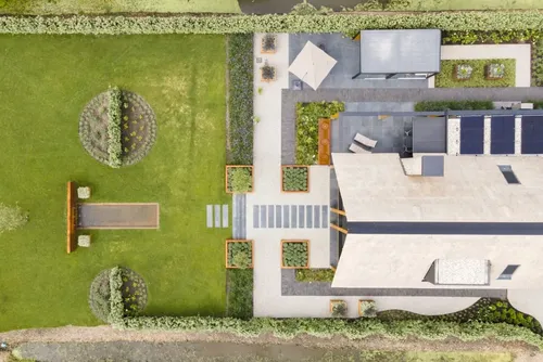 Harmonious Garden Designs with Products from Adezz