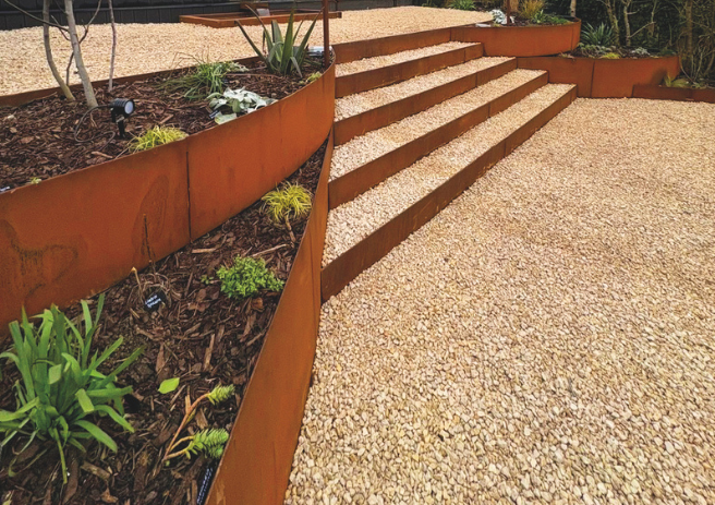Straightcurve® - steel landscaping range