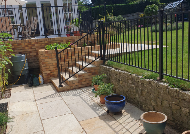 Fortitude™ Traditional Steel Railings 