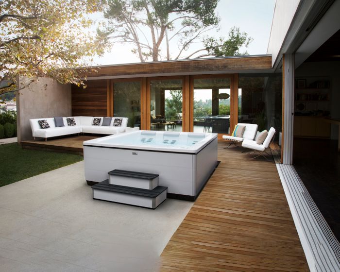 STIL™ by Bullfrog Spas®