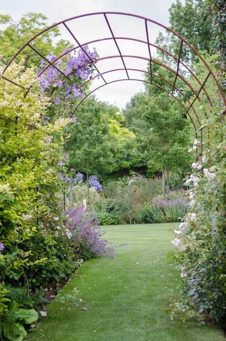 The Art of the Garden Arch - More Than a Walkway: Creating Garden Rooms