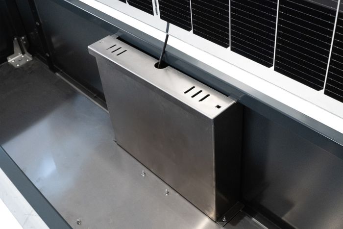 A privacy screen compatible with the energy transition