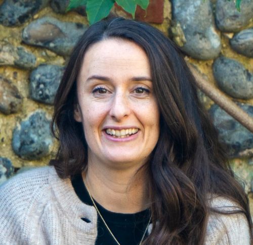 Laura Carey - Carey Garden Design Studio LLP