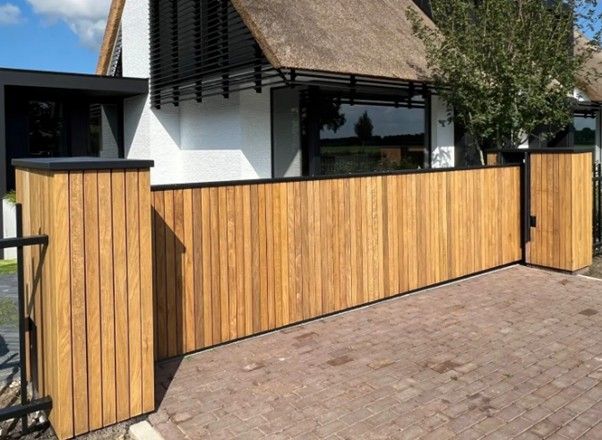 Fences: use rails on or across posts, just snap the boards