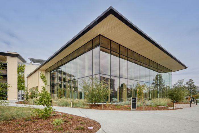 Grand project in California: grad rails in Sunnyvale