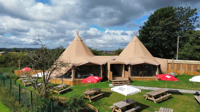 Double Big Hat Tipi