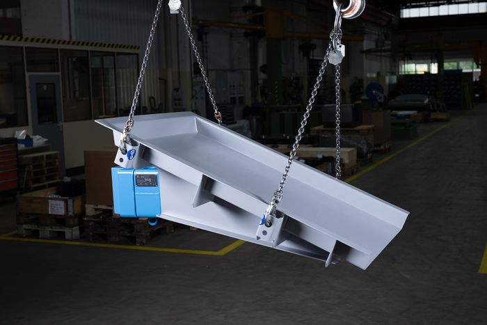 Vibrating Feeder and Tubular Feeder
