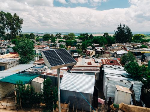 Off-grid solar energy solutions to communities without access to a formal electricity supply