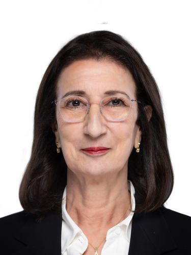 Amina Benkhadra