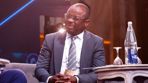 Le Gabon fixe un délai de quatre mois pour les contrats d'ExxonMobil et de bp, tandis que la campagne en faveur de l'exploitation en eaux profondes s'intensifie lors du forum de Paris