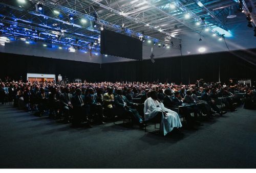 Key Investor Takeaways from AEW 2025 – Setting the Stage for Paris Deals
