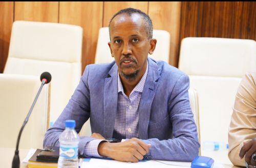 Son Excellence Arabey Hashi Abdi - Gouvernement fédéral de Somalie